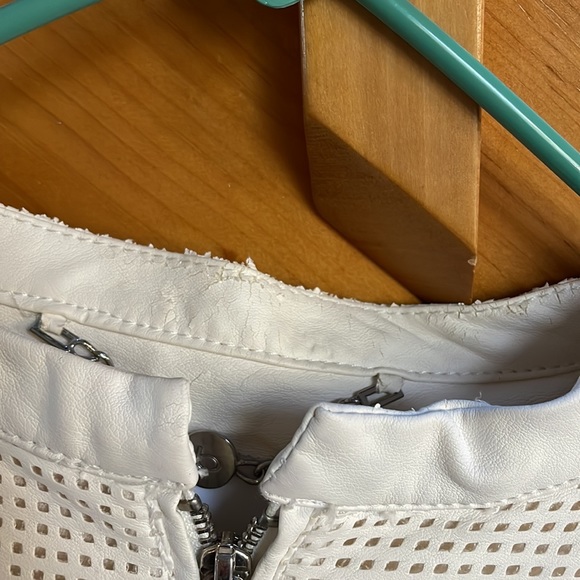 White jacket - Picture 3 of 3